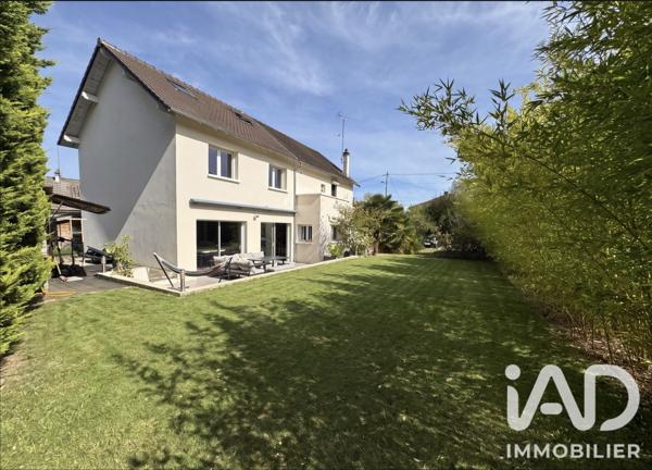 Maison à vendre 9 pièces 230 m² Verneuil-sur-Seine