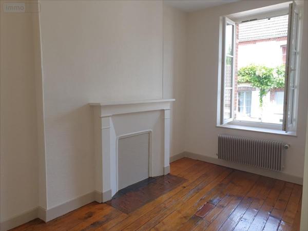 Maison restaurée à louer à Chaltrait dans la Marne (51130), ref : 51025-1085325