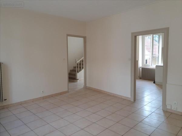 Maison restaurée à louer à Chaltrait dans la Marne (51130), ref : 51025-1085325