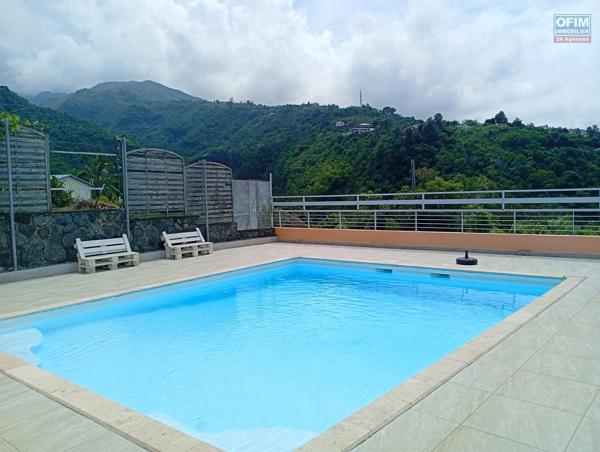 A VENDRE APPARTEMENT F2 EN REZ DE JARDIN DE 53.71 M2 DANS UNE RESIDENCE AVEC PISCINE AVEC VUE MONTAGNE A L ETANG SALE