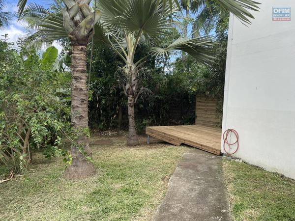 A VENDRE APPARTEMENT F2 EN REZ DE JARDIN DE 53.71 M2 DANS UNE RESIDENCE AVEC PISCINE AVEC VUE MONTAGNE A L ETANG SALE