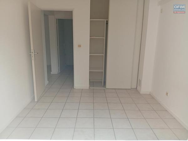 A VENDRE APPARTEMENT F2 EN REZ DE JARDIN DE 53.71 M2 DANS UNE RESIDENCE AVEC PISCINE AVEC VUE MONTAGNE A L ETANG SALE