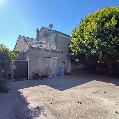 Vente Maison de village 5 pièces 145 m2 à Angerville