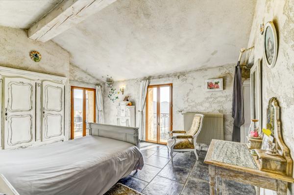 Le Broc (06510) Domaine historique, 26 ha, vue panoramique, piscine