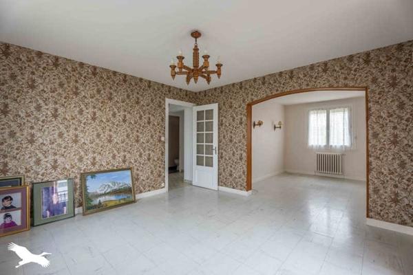Maison à vendre |                                       Jonzac |                                        6 pièces  |  160 m²