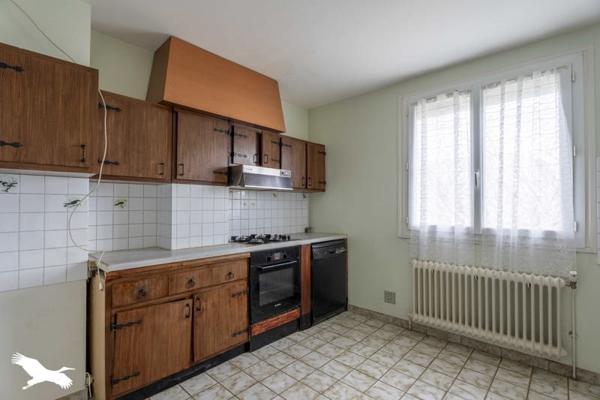Maison à vendre |                                       Jonzac |                                        6 pièces  |  160 m²