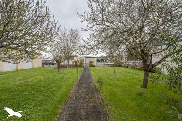 Maison à vendre |                                       Jonzac |                                        6 pièces  |  160 m²