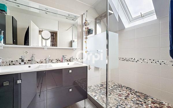 Maison à vendre    6 pièces • 166,21 m2 Panazol