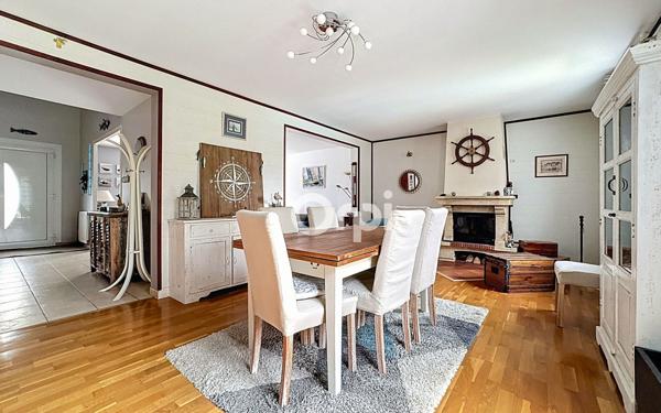 Maison à vendre    6 pièces • 166,21 m2 Panazol