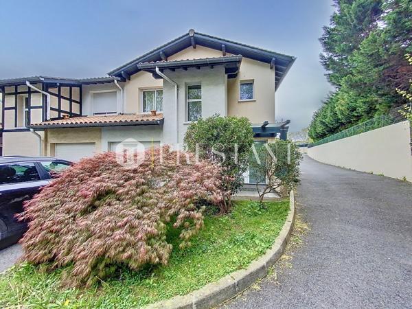 Exclusivité – Entre Maignon et Brindos, Maison de ville de 113m2 à vendre à Anglet – Vue montagnes, terrasse et jardin, ANGLET