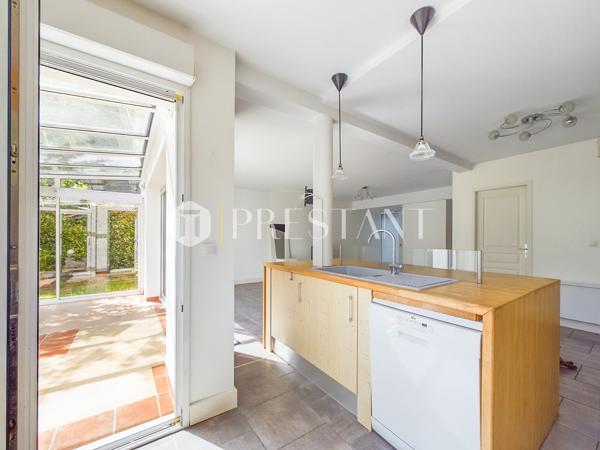Exclusivité – Entre Maignon et Brindos, Maison de ville de 113m2 à vendre à Anglet – Vue montagnes, terrasse et jardin, ANGLET