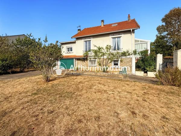 Vente                                                      Maison
                        
                     6 pièces                      95 m2                     à Étiolles