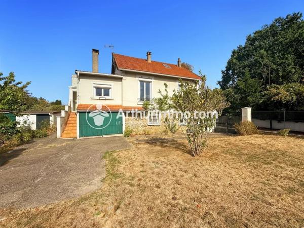 Vente                                                      Maison
                        
                     6 pièces                      95 m2                     à Étiolles