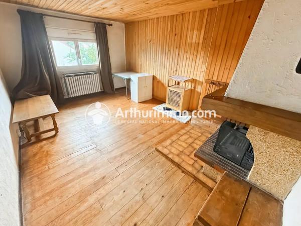 Vente                                                      Maison
                        
                     6 pièces                      95 m2                     à Étiolles