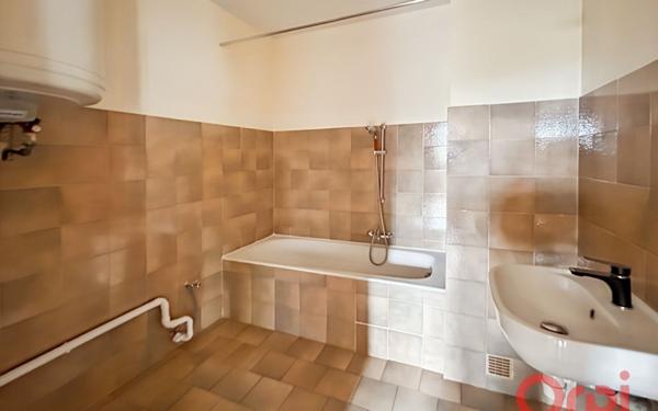 Appartement à vendre    2 pièces • 40 m2 Six-Fours-les-Plages