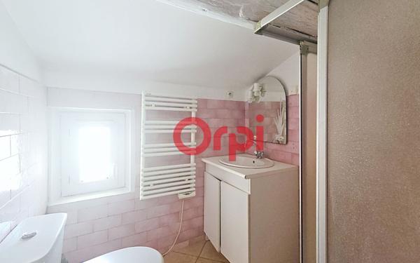 Appartement à vendre    3 pièces • 28 m2 Six-Fours-les-Plages