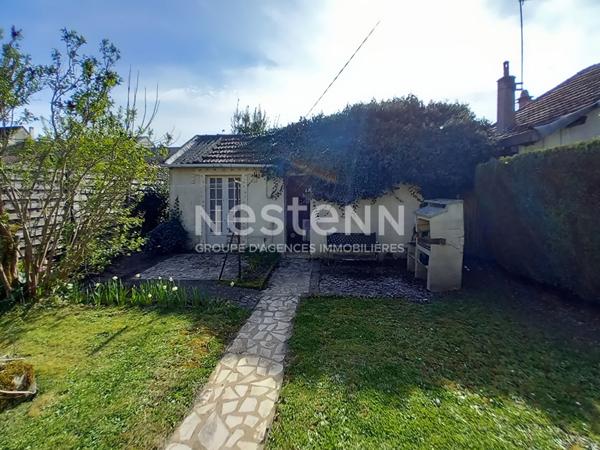 Maison de plain-pied avec jardin et dependance a Morangis (91)