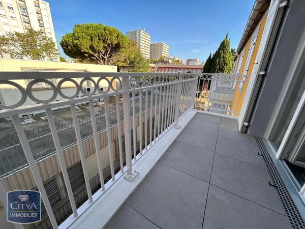 Appartement à louer 2 pièces 36.68m² Port-de-Bouc (13110)