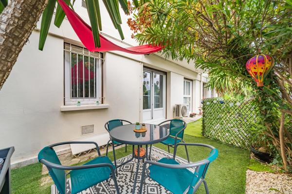 Appartement
         2 pièces
        - 58 m² 260 000 € *