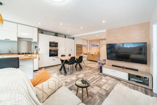 Appartement
         2 pièces
        - 58 m² 260 000 € *