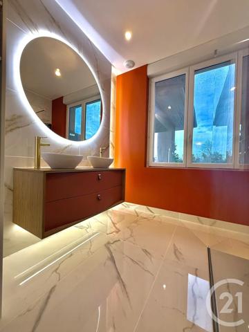 Appartement F3 à vendre  4 pièces - 102,75 m2 LOUHANS - 71