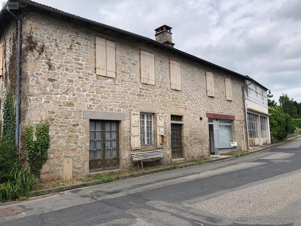 Immeuble à vendre à Sousceyrac-en-Quercy dans le Lot (46190), ref : 46030/IMMR/419