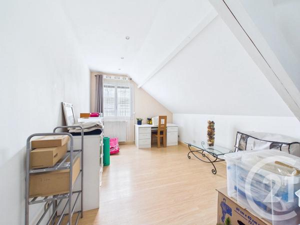 Maison à vendre  6 pièces - 122 m 2   STE GENEVIEVE DES BOIS  - 91