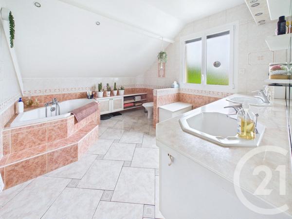 Maison à vendre  6 pièces - 122 m 2   STE GENEVIEVE DES BOIS  - 91