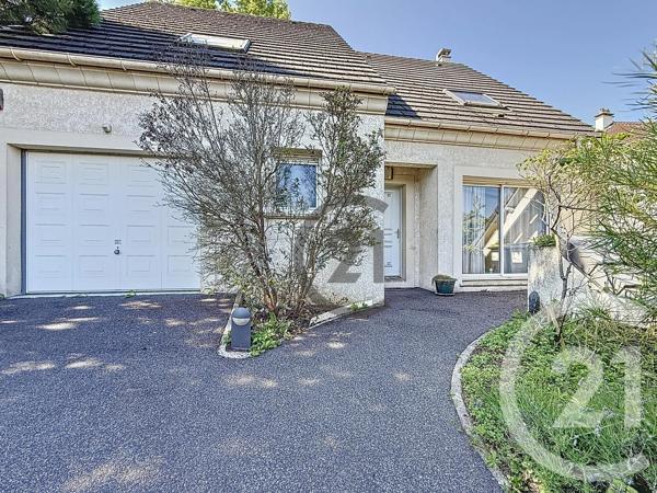 Maison à vendre  6 pièces - 122 m 2   STE GENEVIEVE DES BOIS  - 91