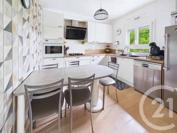 Maison à vendre  6 pièces - 122 m 2   STE GENEVIEVE DES BOIS  - 91