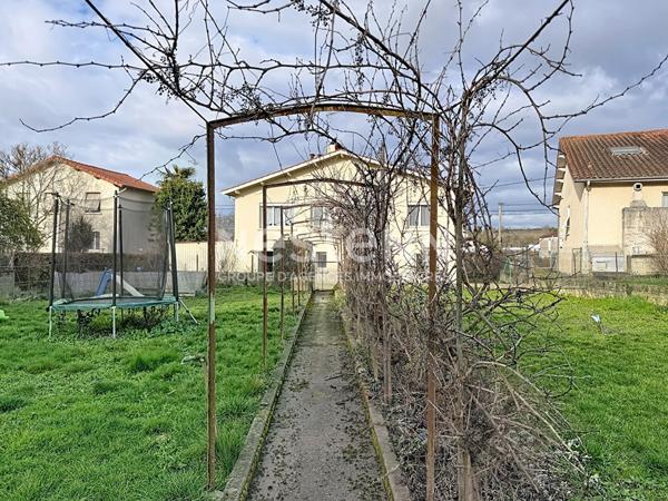 A vendre Maison Auch 4 chambres 110m2 avec jardin et garage