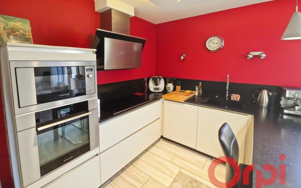 Maison à vendre    6 pièces •  Mehun-sur-Yèvre