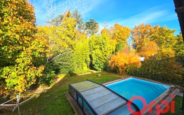 Maison à vendre    6 pièces •  Mehun-sur-Yèvre