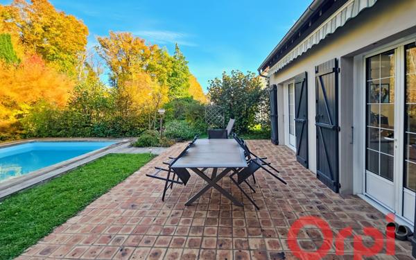 Maison à vendre    6 pièces •  Mehun-sur-Yèvre