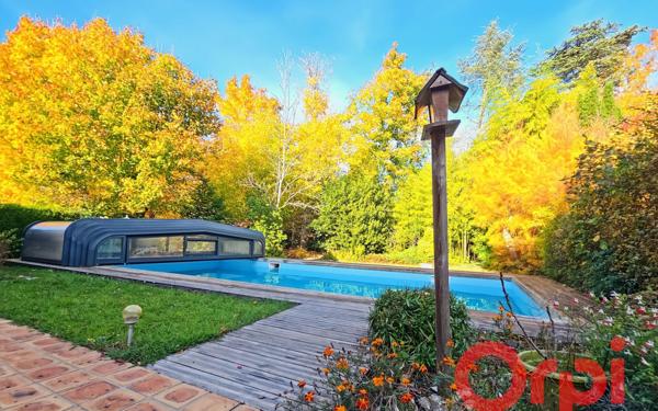 Maison à vendre    6 pièces •  Mehun-sur-Yèvre