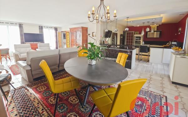 Maison à vendre    6 pièces •  Mehun-sur-Yèvre