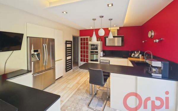 Maison à vendre    6 pièces •  Mehun-sur-Yèvre