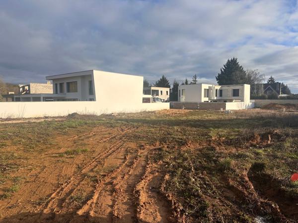 MESSIGNY ET VANTOUX TERRAIN DE 411 M2