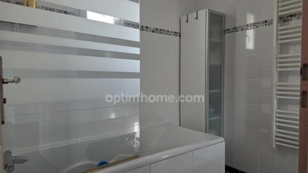 NOISEAU- Proche Coulée Verte - Maison contemporaine de 145 m² - 5 chambres avec sous-sol total sur un terrain de 704 m²