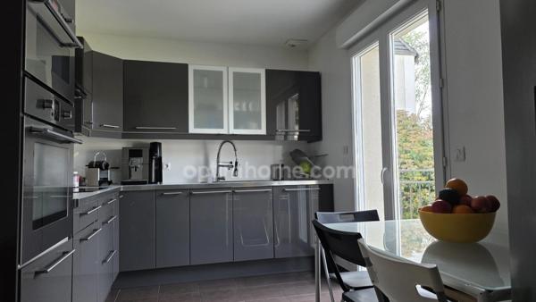 NOISEAU- Proche Coulée Verte - Maison contemporaine de 145 m² - 5 chambres avec sous-sol total sur un terrain de 704 m²
