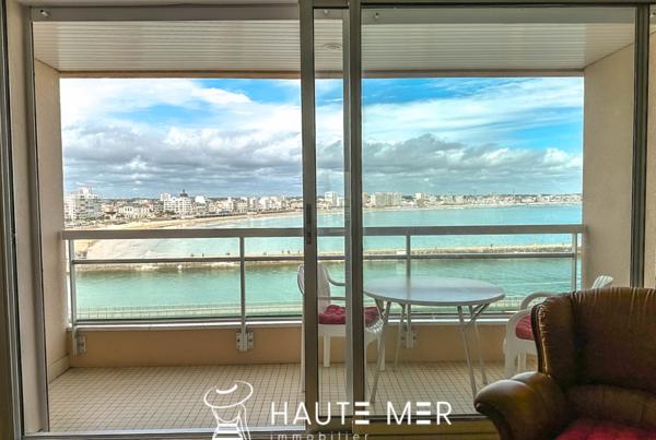 BLEU – Spacieux appartement au panorama exceptionnel