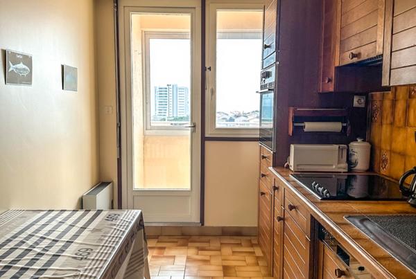 BLEU – Spacieux appartement au panorama exceptionnel