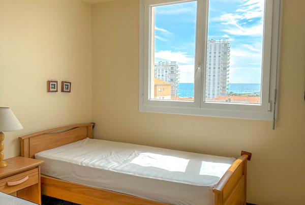 BLEU – Spacieux appartement au panorama exceptionnel