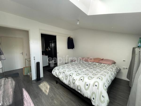 Appartement T2 – Dernier étage – 2 parkings – VANNES