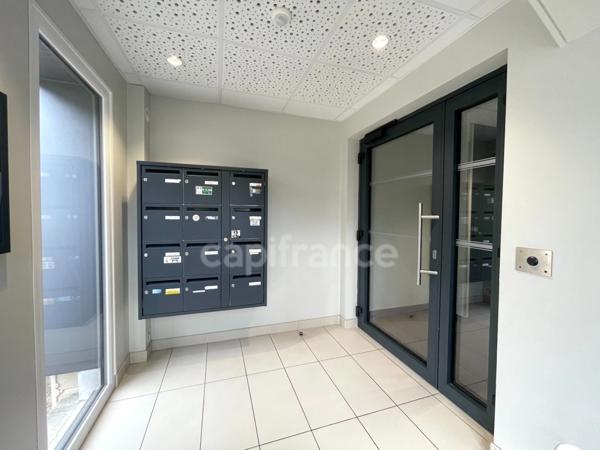 Appartement T2 – Dernier étage – 2 parkings – VANNES