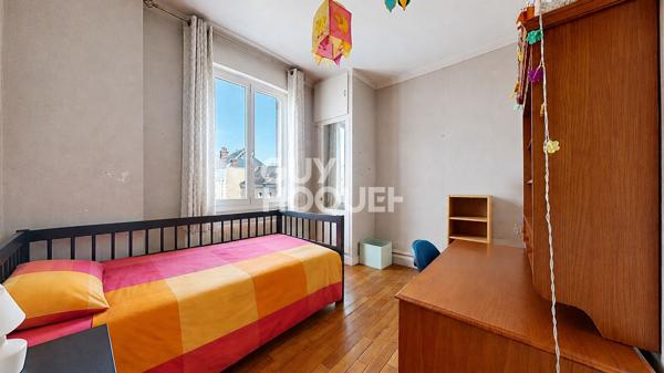 APPARTEMENT 8 PIECES / 5 CHAMBRES / MIRABEAU
