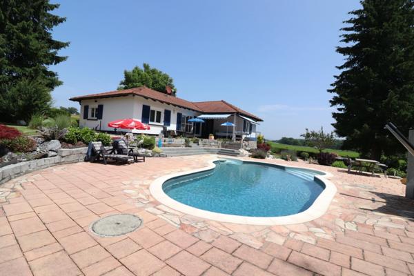 Au milieu des champs