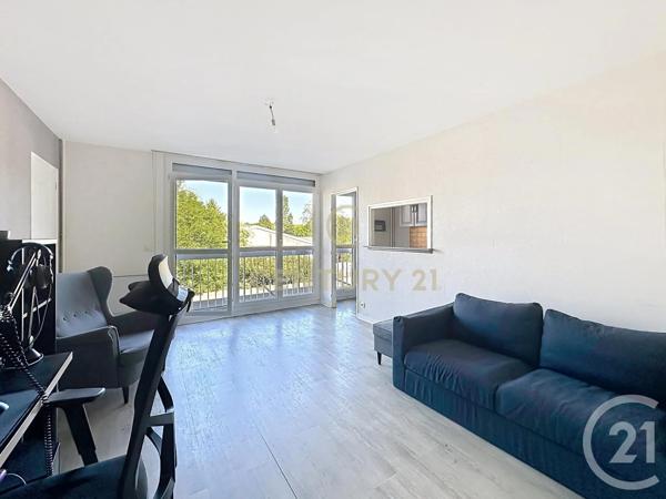 Appartement Studio à vendre  2 pièces - 42,48 m 2   NOISY LE GRAND  - 93
