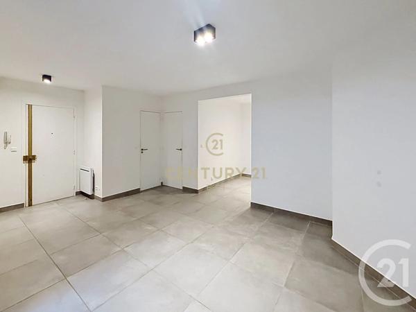 Appartement Studio à vendre  2 pièces - 42,48 m 2   NOISY LE GRAND  - 93