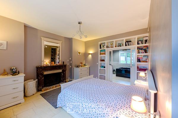 Villa année 50 de 227 m² sur 3362 m² de terrain, avec belle piscine, sur les hauteurs de Viarmes